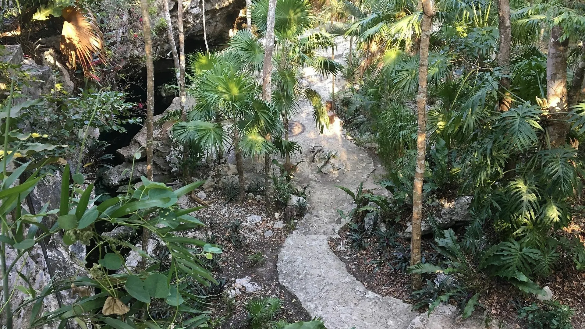 Casa Akumal Aparthotel